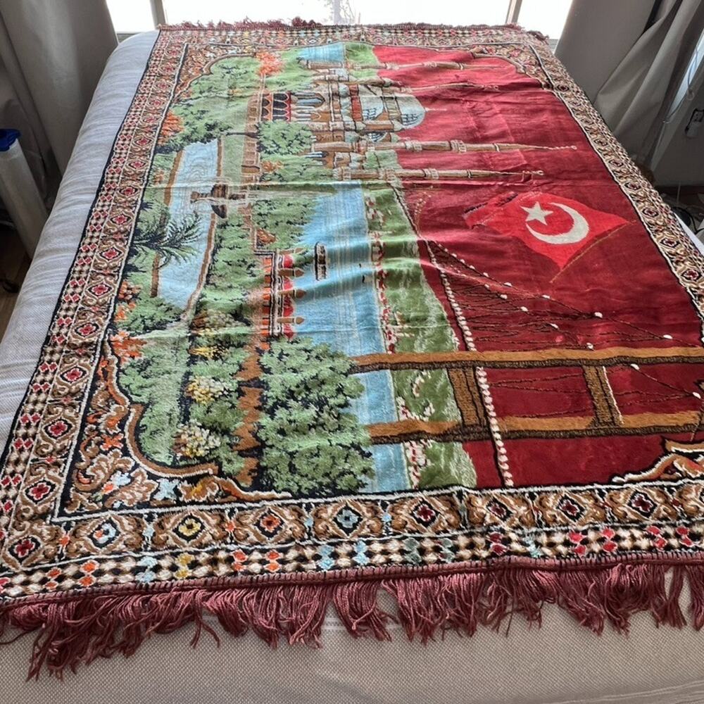 Velvet Tapestry Style Middle Eastern MCM Wall Art Mosque Fountain Star Crescent